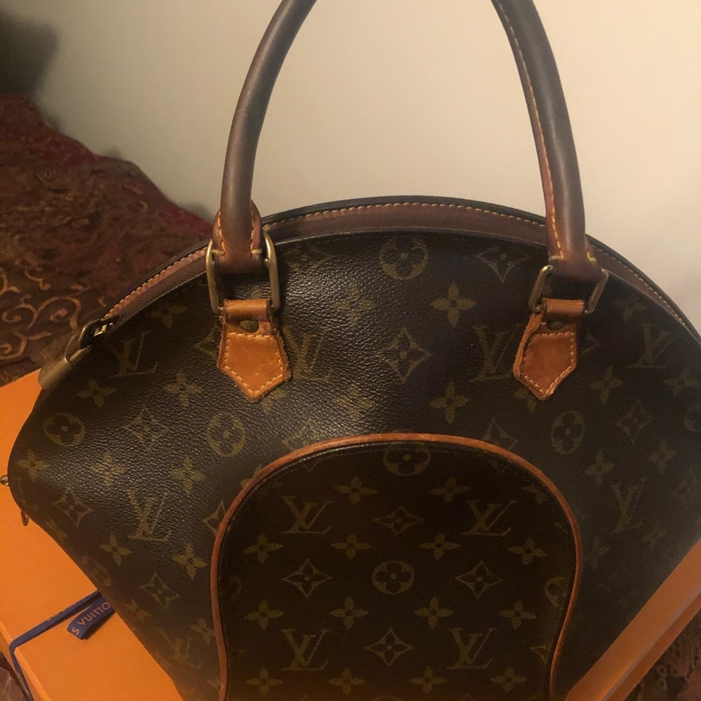 Louis Vuitton Ellipse MM❤️